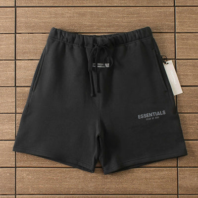 Schwarze Shorts „Essence“