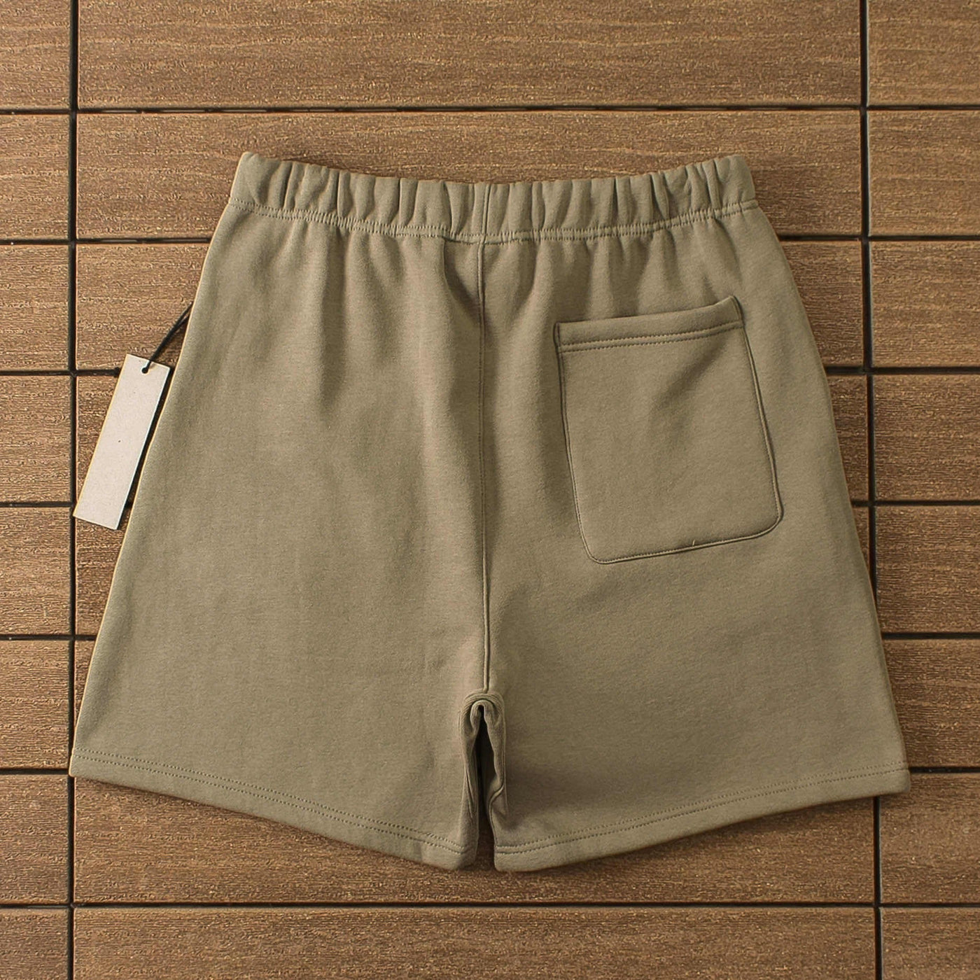 "Essence" Shorts Braun