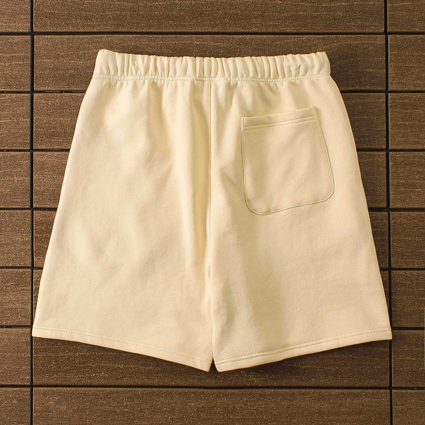 „Essence“-Shorts Beige